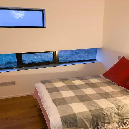 Tuath Na Mara Carryblagh