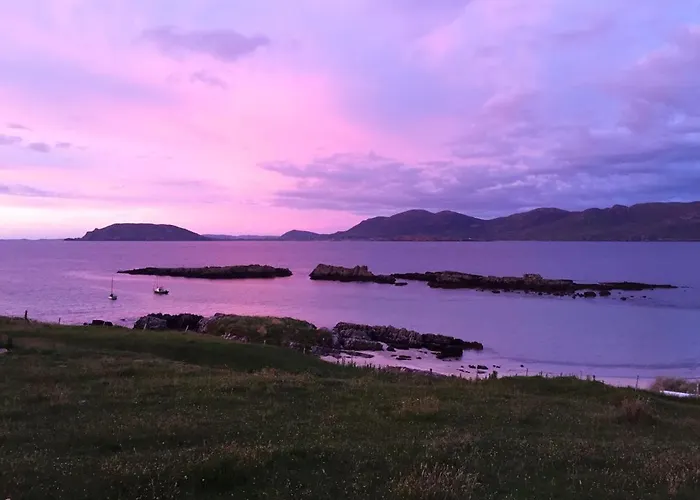 Tuath Na Mara Carryblagh